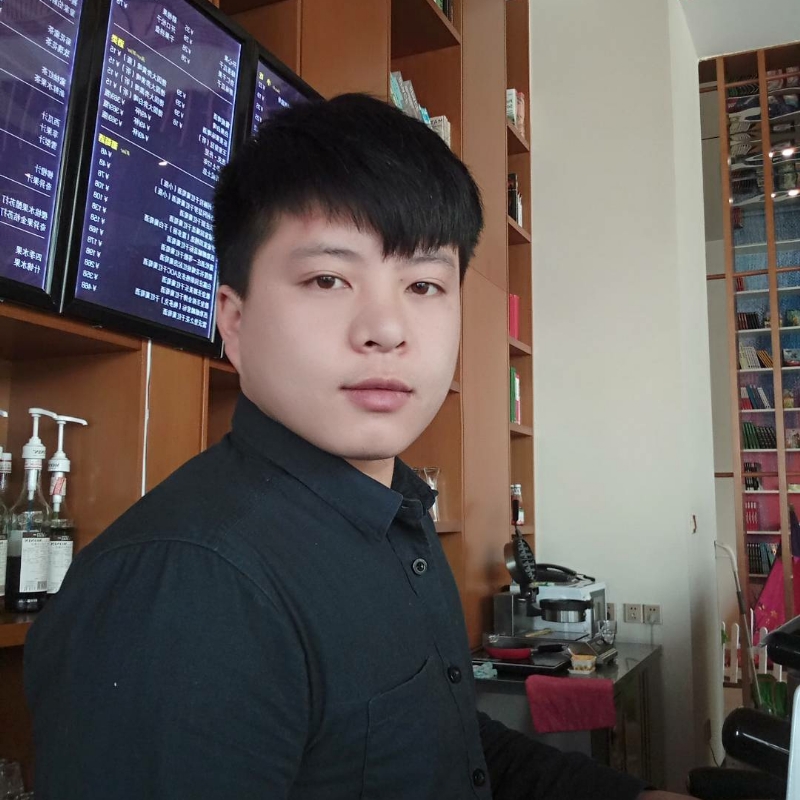 帅被人打的第一张照片--昆山中老年相亲网