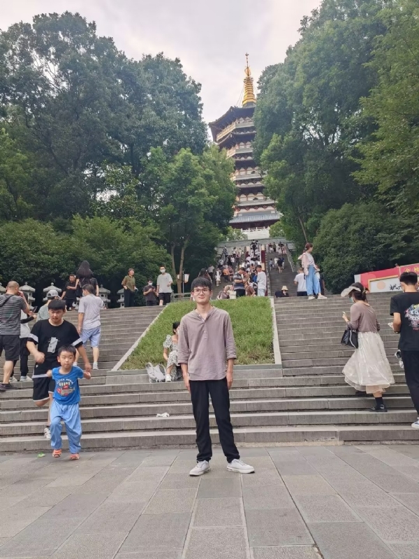 阳光男孩的第二张照片--昆山中老年相亲网